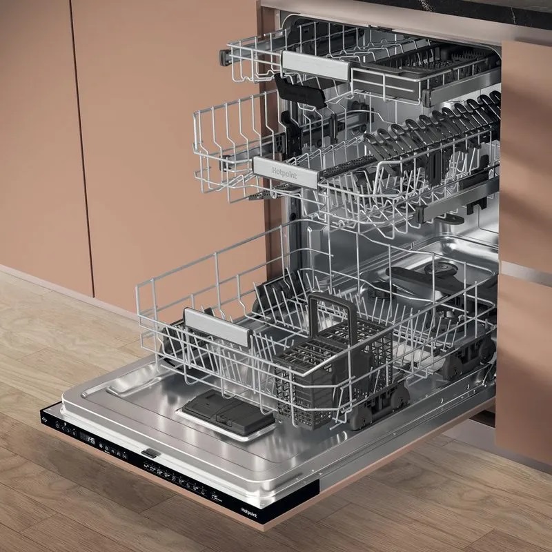 Hotpoint Hydroforce  Built in 14 Place Setting Dishwasher thumbnail image